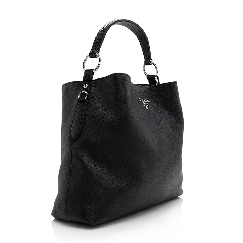 Prada bags with a chain - link trim and a leather body for a modern and stylish edgePrada Vitello Daino Hobo 21926