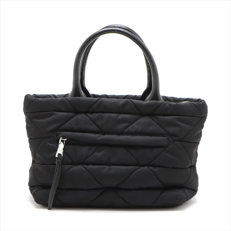 Prada Galleria bags with a structured silhouette for a professional lookPrada Nero Small Re-Nylon Padded Tote Bag [Clearance Sale]