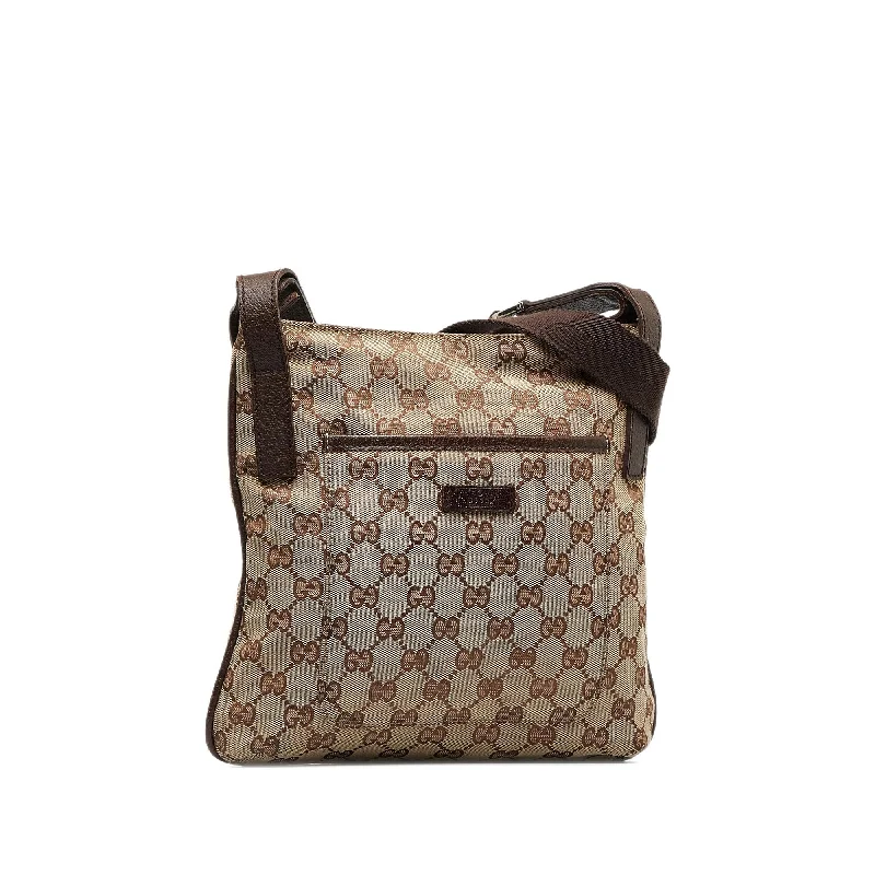 Gucci Marmont bags for women with quilted leather exteriorsGucci GG Canvas Crossbody (vAt0Lo)