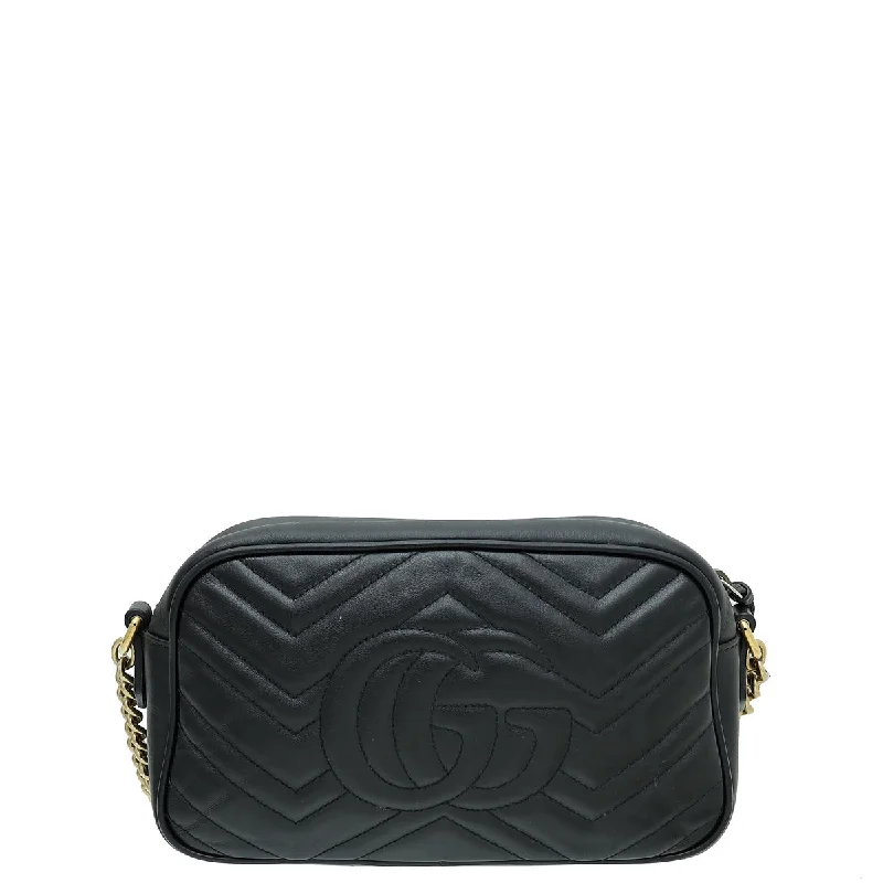 Women Gucci bags with a snap - button closure and a decorative charmGucci Black GG Marmont Small Camera Bag