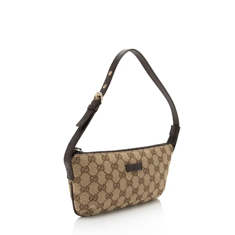 Women Gucci tote bags in GG Supreme canvas for a branded feelGucci GG Canvas Classic Pochette (Z6w8ME)