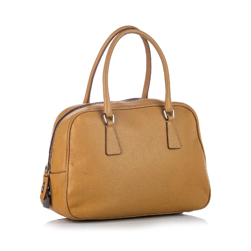 Ladies Prada Galleria bags with a detachable shoulder strapPrada Vitello Daino Handbag 21725