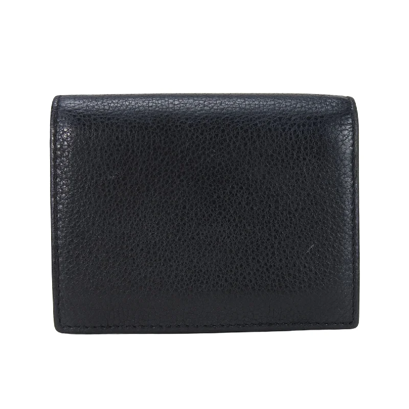 Small - sized Prada Saffiano leather bags for a compact and stylish carryPRADA Saffiano Wallet