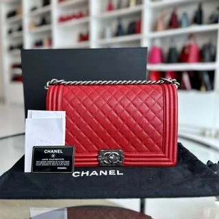 Chanel Quilted Leather Shoulder Bag for Fashionistas*Full Set, Receipt* Caviar Boy New Medium 28CM Leboy Red RSHW No 23