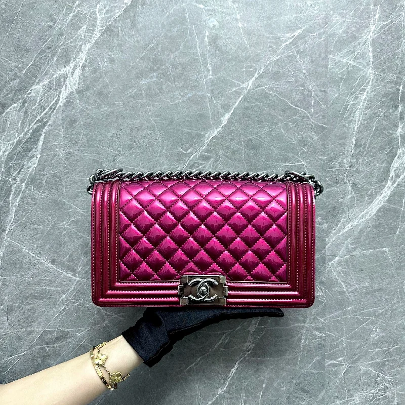 Chanel All - Match Handbag for Versatile StylingBoy Old Medium 25cm Patent Leather Pink SHW No 19