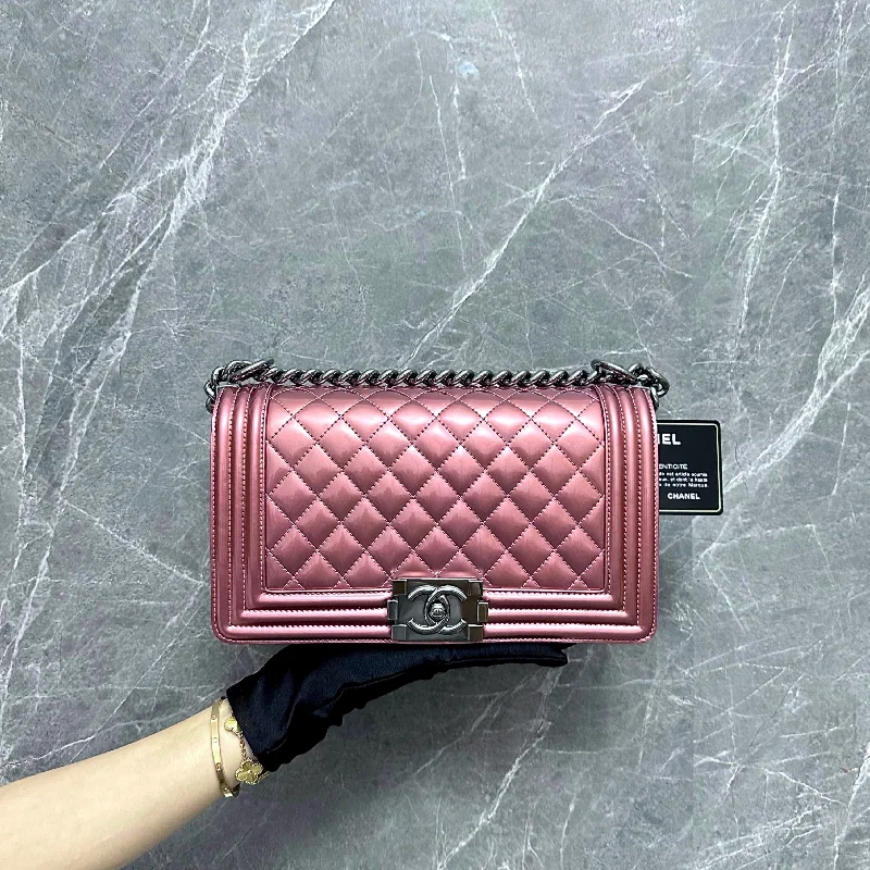 Chanel Black Handbag for Business MeetingsBoy Old Medium Calfskin Patent Leather Iridescent Pink Leboy SHW No 19