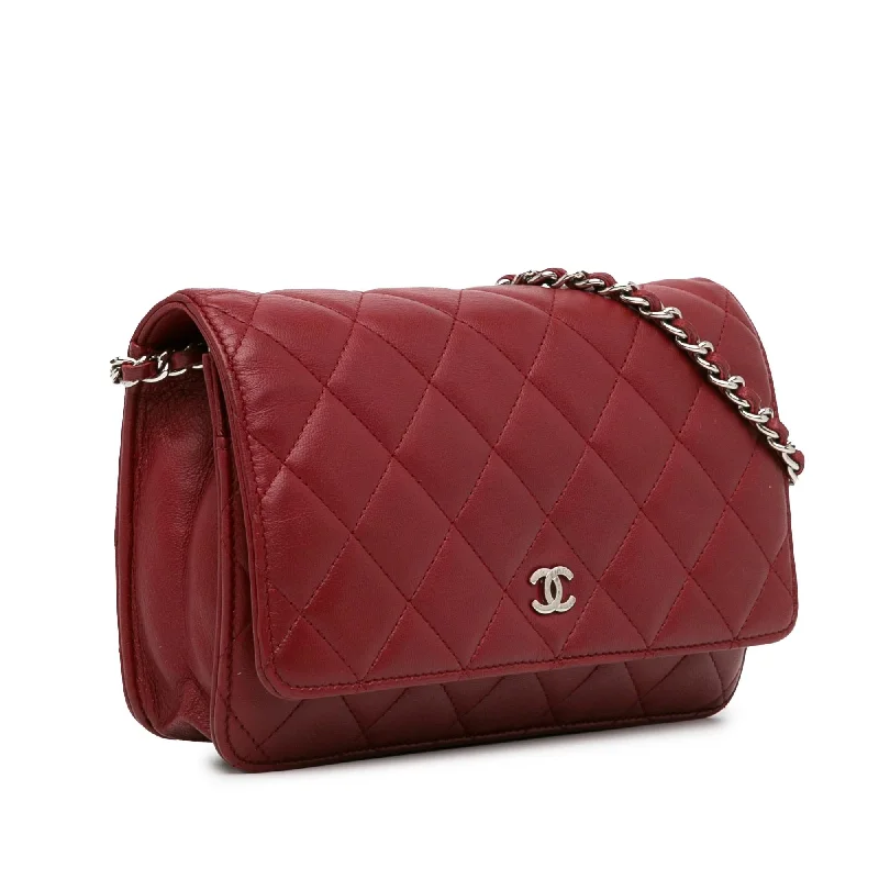 Chanel Handbag with Adjustable Strap for ComfortChanel Classic Lambskin Wallet on Chain (okrtIp)