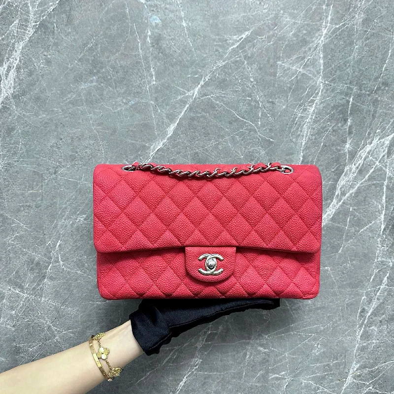 Chanel Quilted Leather Shoulder Bag for FashionistasCaviar Classic Flap Iridescent Caviar Salmon Red SHW NO.18