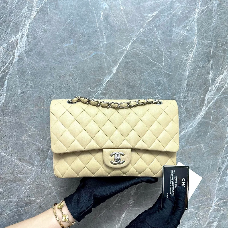 Chanel Lightweight Handbag for Daily ErrandsDouble Flap 25 CM Lambskin Beige SHW No 14