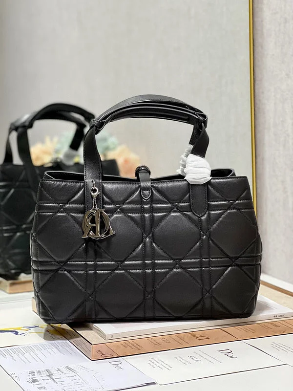 Chanel Lightweight Handbag for Daily ErrandsBC - CHANEL BAGS - 005