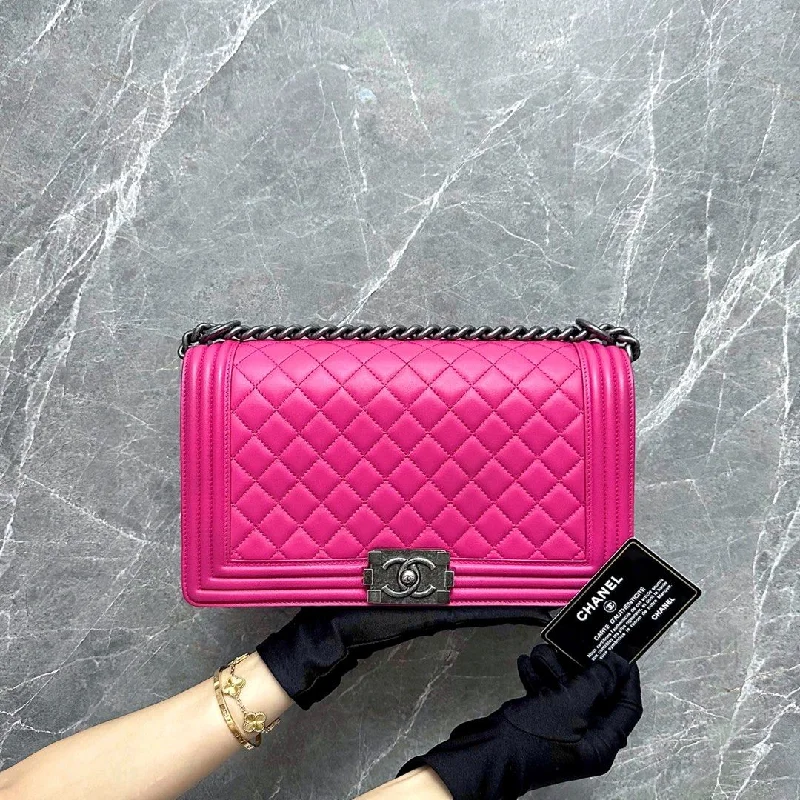 Chanel Vintage Inspired Handbag for Retro LoversBoy New Medium 28cm Lambskin Hot Pink RSHW No 19