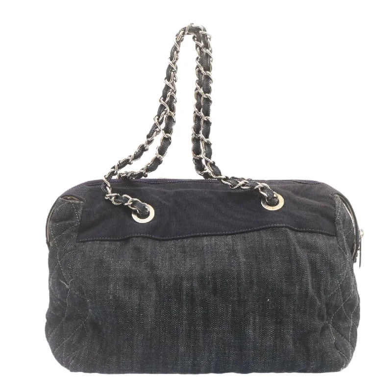 Chanel New Arrival Handbag with Gold HardwareCHANEL Denim Matelasse Chain Shoulder Bag Navy CC Auth am1468gA