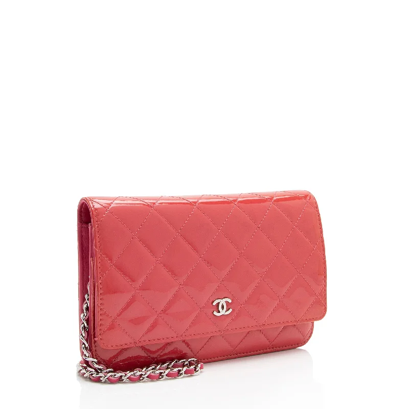 Chanel Luxury Handbag for High - End EventsChanel Patent Leather Classic Wallet on Chain (13OxMa)