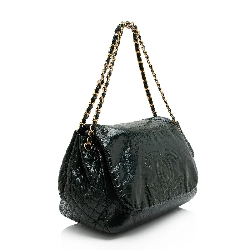 Chanel Vintage Inspired Handbag for Retro LoversChanel Patent Vinyl Rock and Chain Large Shoulder Bag (X1iQCV)