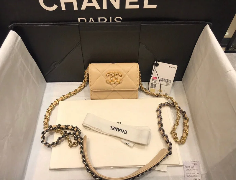 Chanel Handbag with Adjustable Strap for ComfortWF - Chanel Bags - 2769