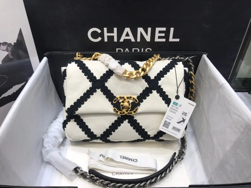 Chanel Chain Strap Handbag for Everyday UseWF - Chanel Bags - 2785